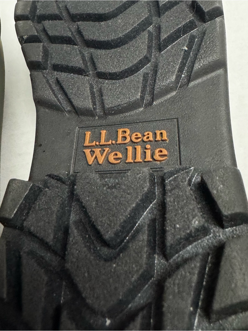 L.L. BEAN Women's Rugged Wellie Chelsea Waterproof Boots In Kelp Green/Black 10M - Picture 11 of 12